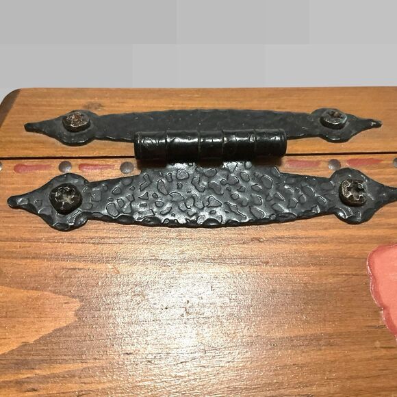 Vintage Wood Recipe Box Hand Painted Amish Girl Rustic Primitive Farmhouse 9x6.5 - Picture 15 of 16